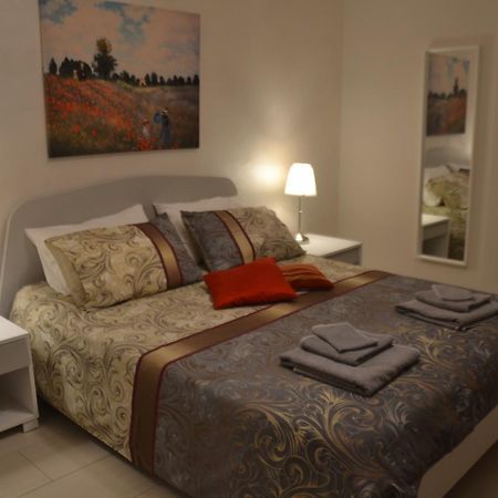 Hotel Residenze Principe Amedeo Bari Esterno foto